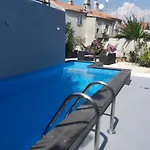 Captain Emo Apartmán