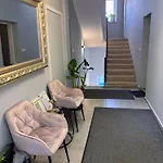 Captain Emo Apartmán