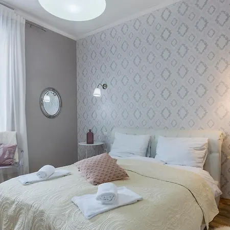 Captain Emo Appartement