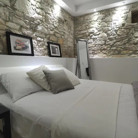 Captain Emo Appartement Pula