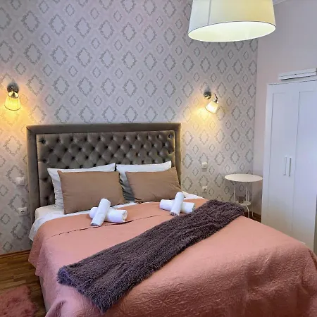 Captain Emo Appartement *