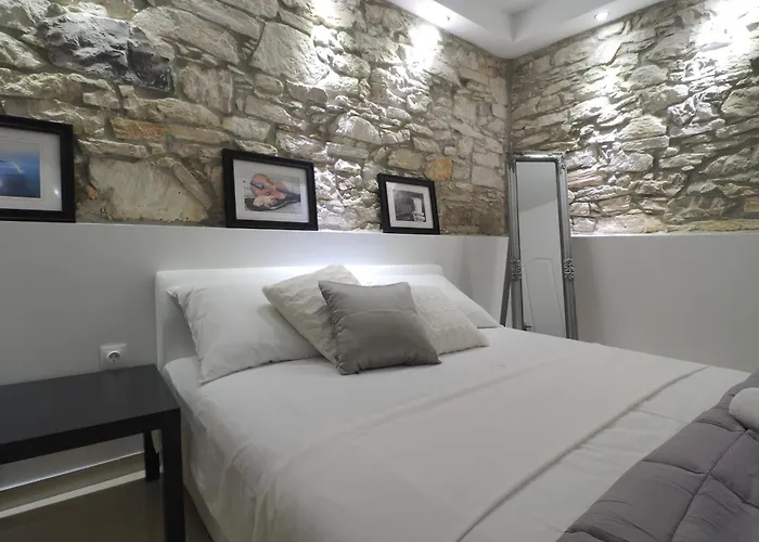 아파트 Captain Emo *