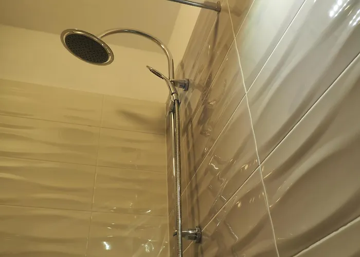 아파트 Captain Emo 풀라