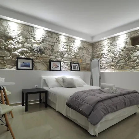 Apartman Captain Emo Póla